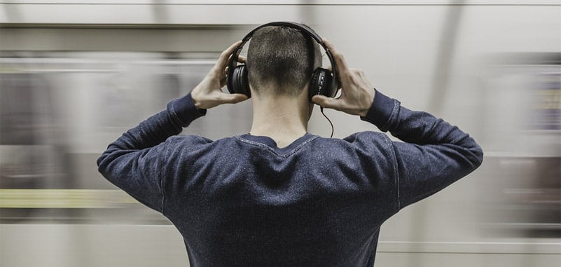 noise canceling headphones under 100